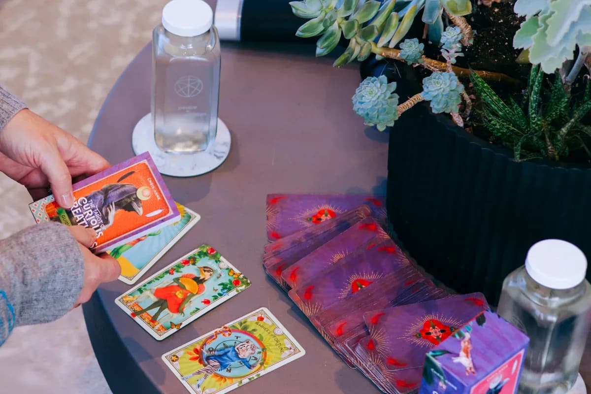 Tarot reading in the lounge